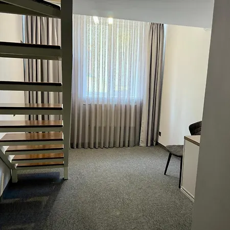 Deribas Hotel