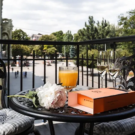 Deribas Hotel Odesa