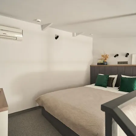 Deribas Hotel